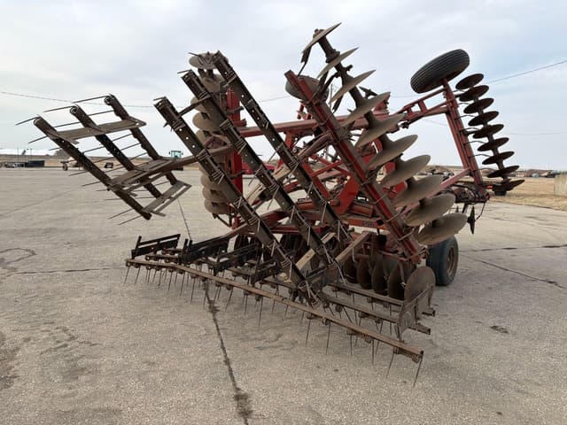 Image of International Harvester 496 equipment image 3