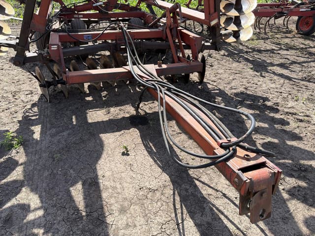 Image of International Harvester 496 equipment image 4