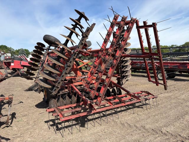 Image of International Harvester 496 equipment image 1