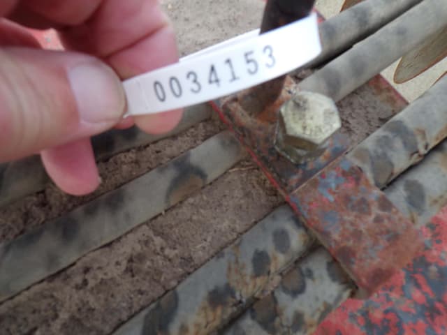 Image of International Harvester 496 equipment image 1