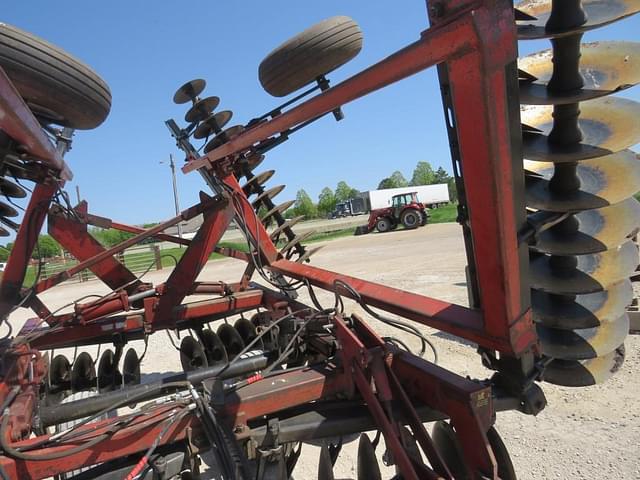 Image of International Harvester 496 equipment image 3