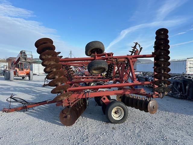 Image of International Harvester 496 equipment image 1