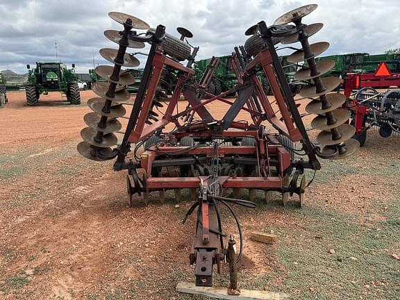 Image of International Harvester 496 equipment image 1
