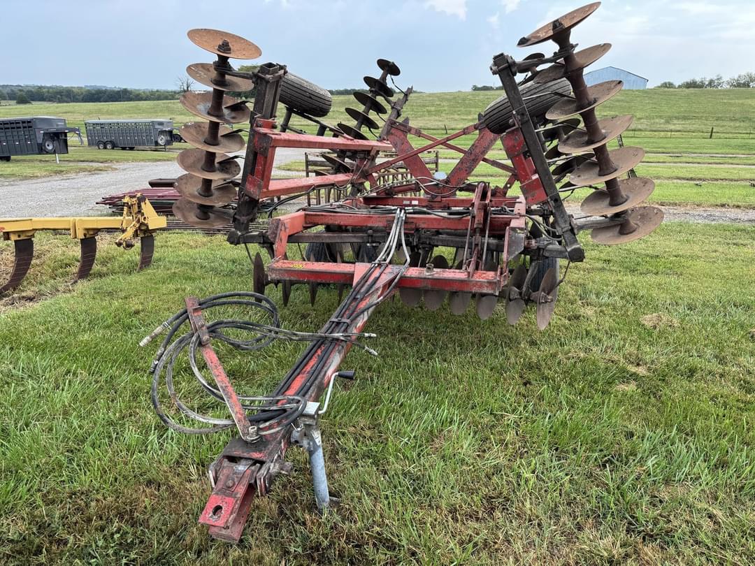 Image of International Harvester 496 Image 0