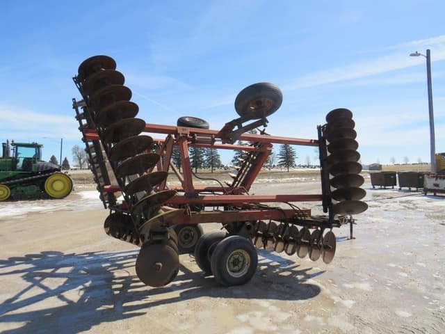 Image of International Harvester 496 equipment image 4