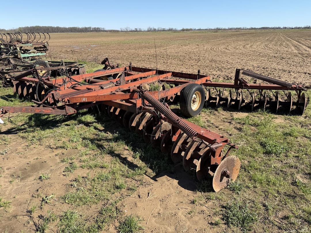 Image of International Harvester 496 Primary image