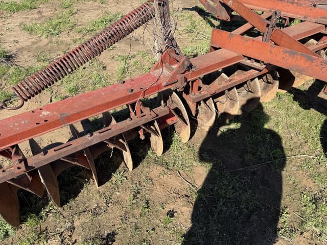 Image of International Harvester 496 equipment image 4