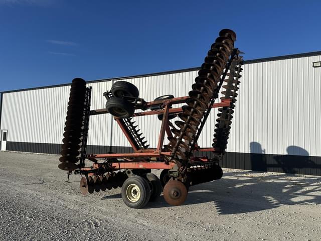 Image of International 496 equipment image 4