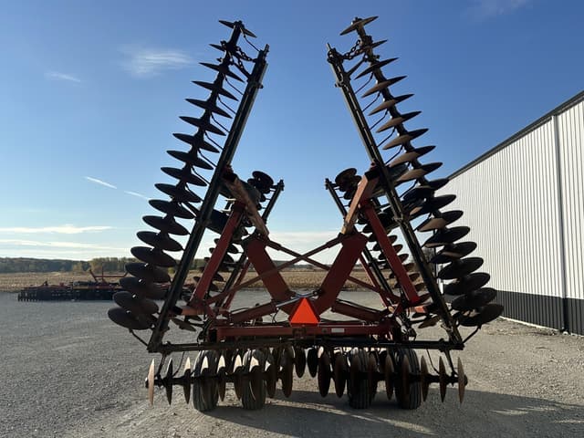 Image of International Harvester 496 equipment image 3