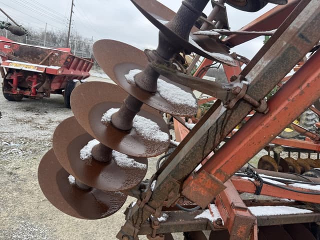 Image of International Harvester 496 equipment image 4