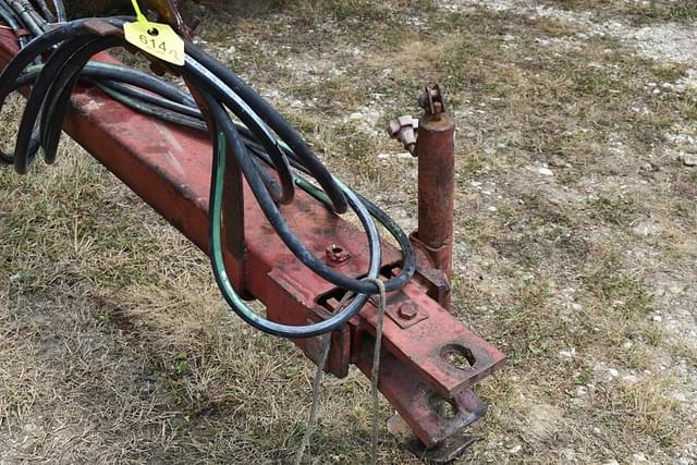 Image of International Harvester 496 equipment image 3