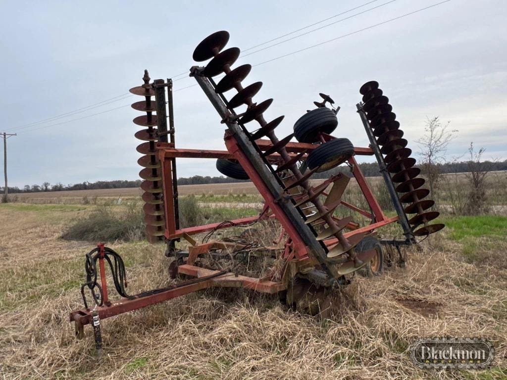 International Harvester 496 Equipment Image0
