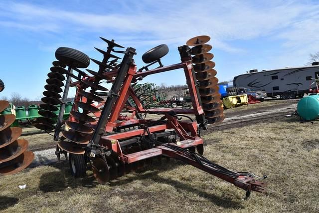 Image of International Harvester 496 equipment image 2