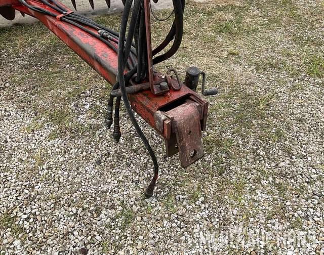 Image of International Harvester 496 equipment image 4