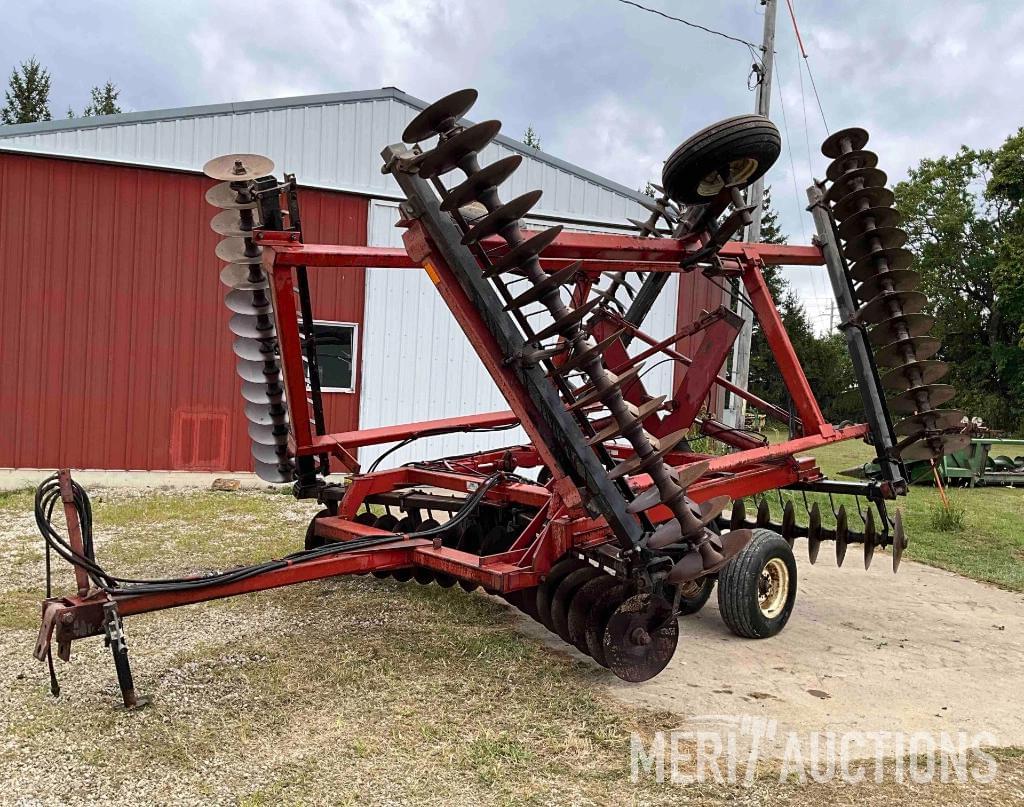 Image of International Harvester 496 Primary image