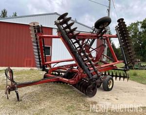 International Harvester 496 Image