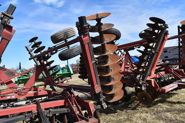 Image of International Harvester 496 equipment image 4