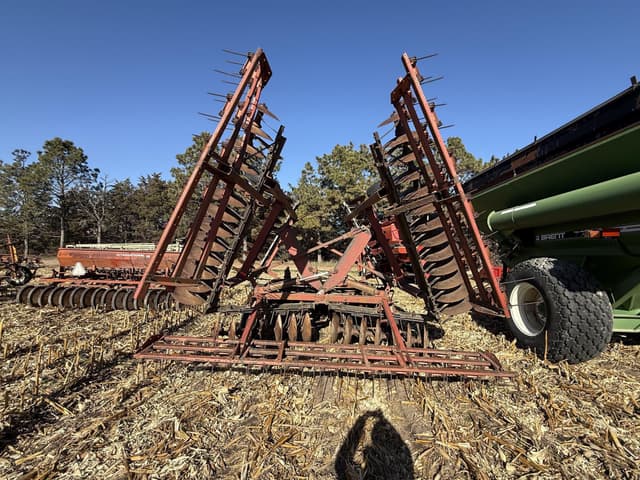 Image of International Harvester 496 equipment image 3
