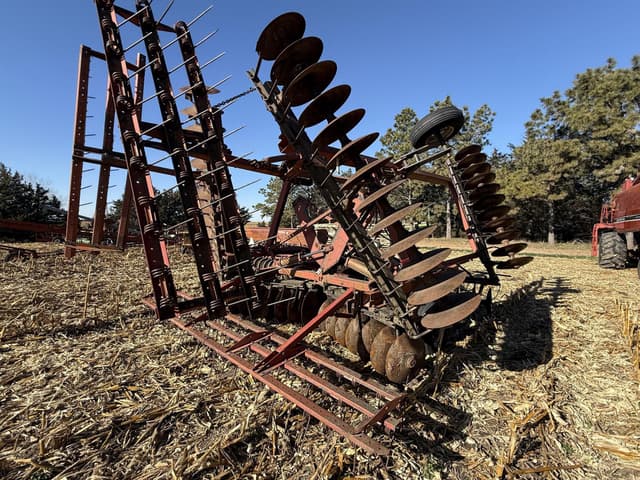 Image of International Harvester 496 equipment image 4