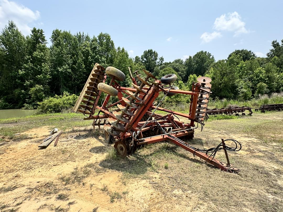Image of International Harvester 496 Primary image
