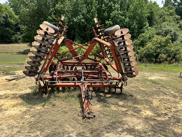 Image of International Harvester 496 equipment image 1