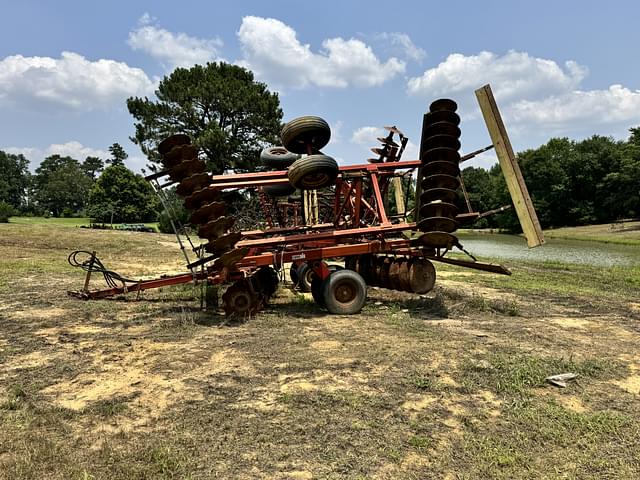 Image of International Harvester 496 equipment image 3