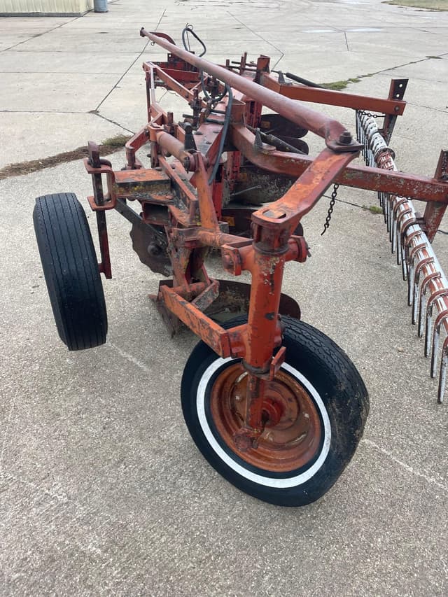 Image of International Harvester Undetermined equipment image 3