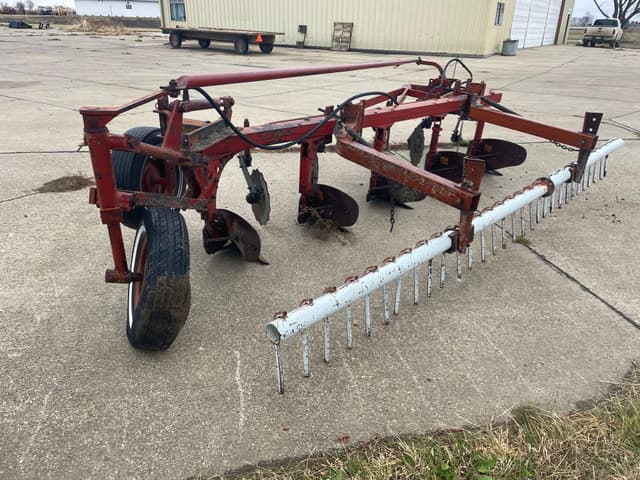 Image of International Harvester Undetermined equipment image 2