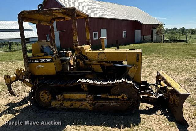 Image of International Harvester 500 equipment image 3