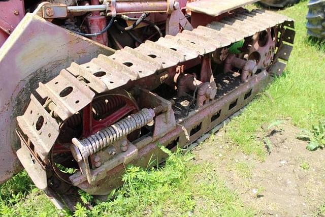 Image of International Harvester 500 equipment image 3