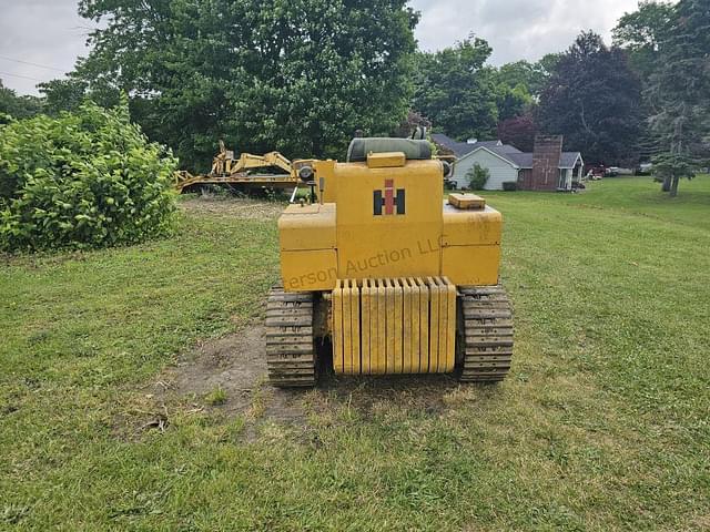 Image of International Harvester 500 equipment image 3
