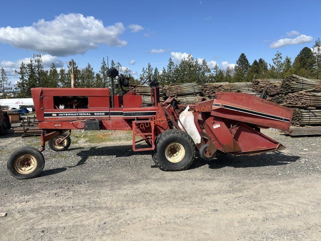 Main image International Harvester 5000