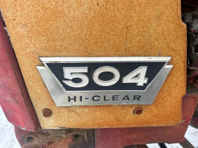 Image of International Harvester 504 equipment image 3