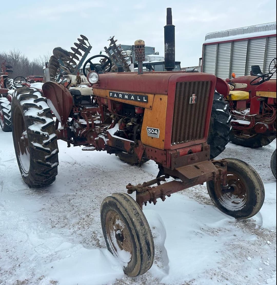 Image of International Harvester 504 Primary image