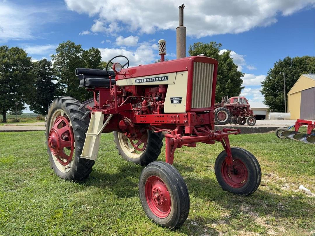 Image of International Harvester 504 Primary image