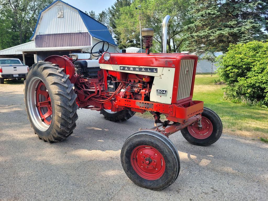 Main image International Harvester 504