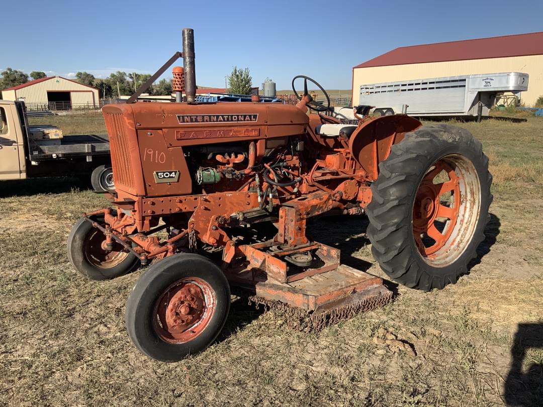 Image of International Harvester 504 Primary image