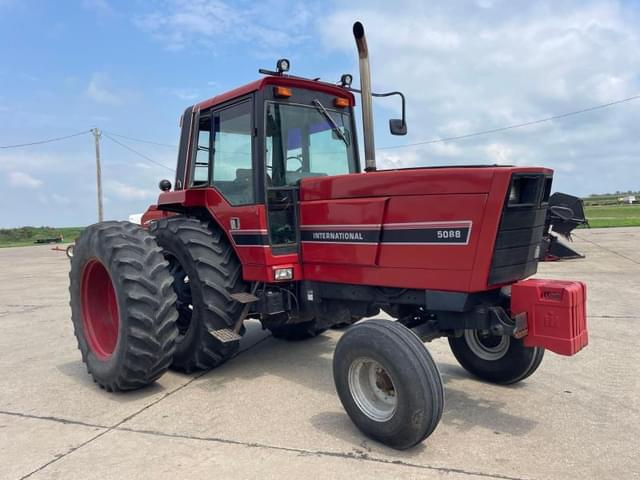 Image of International Harvester 5088 equipment image 1