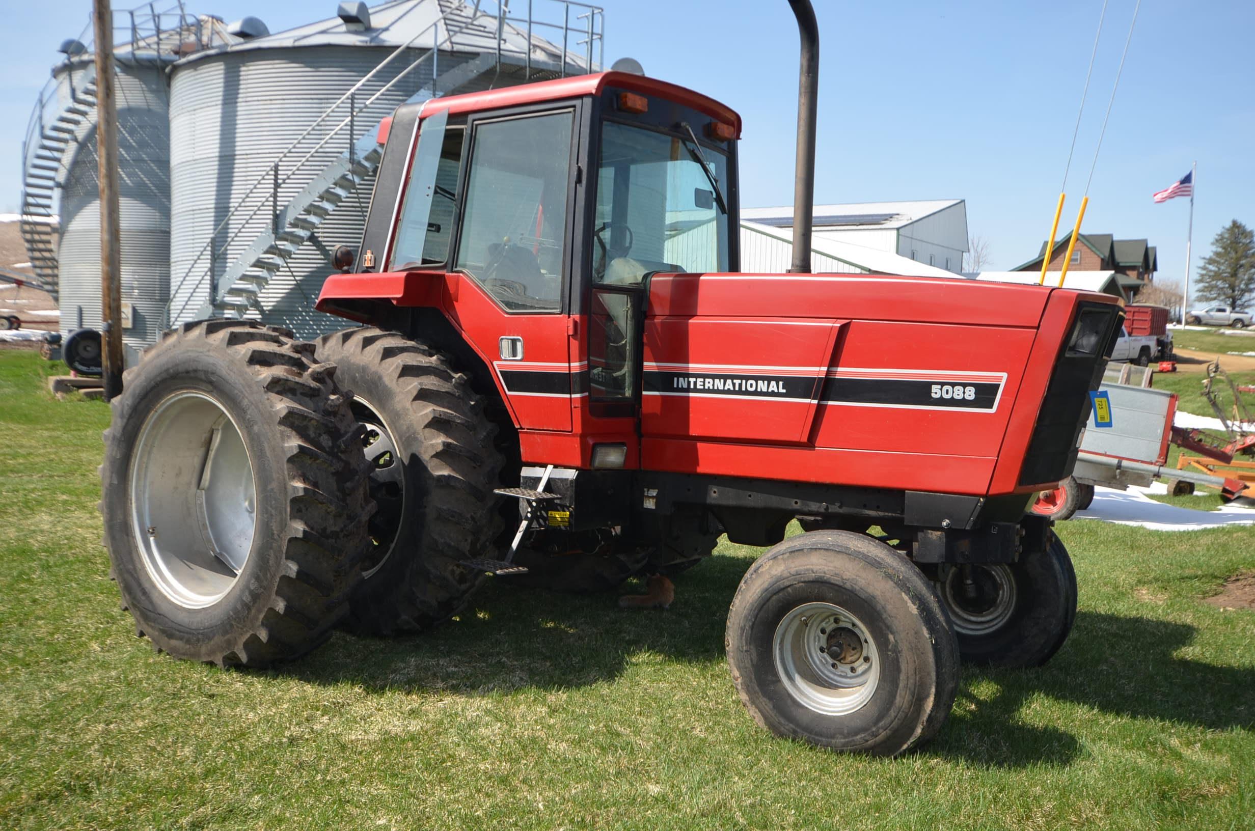Main image International Harvester 5088