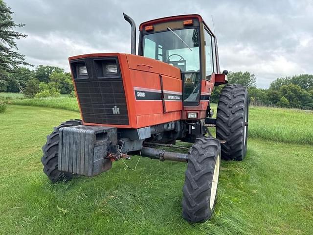 Image of International Harvester 5088 equipment image 2