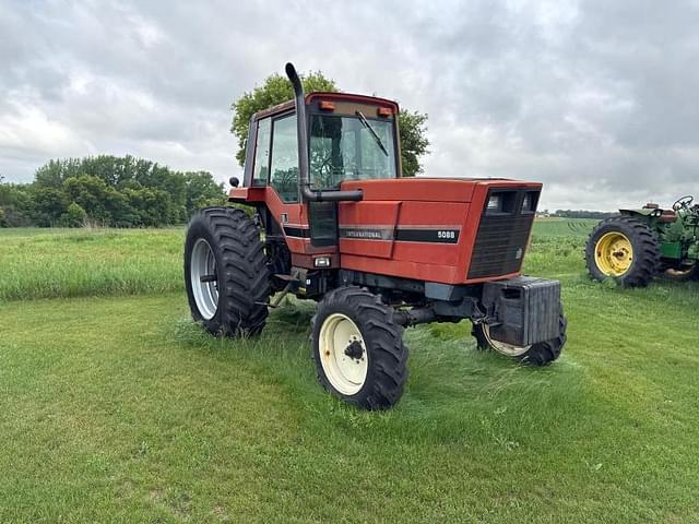 Image of International Harvester 5088 equipment image 3