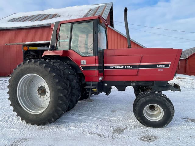 Image of International Harvester 5088 equipment image 1