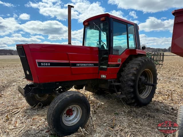 Image of International Harvester 5088 equipment image 1