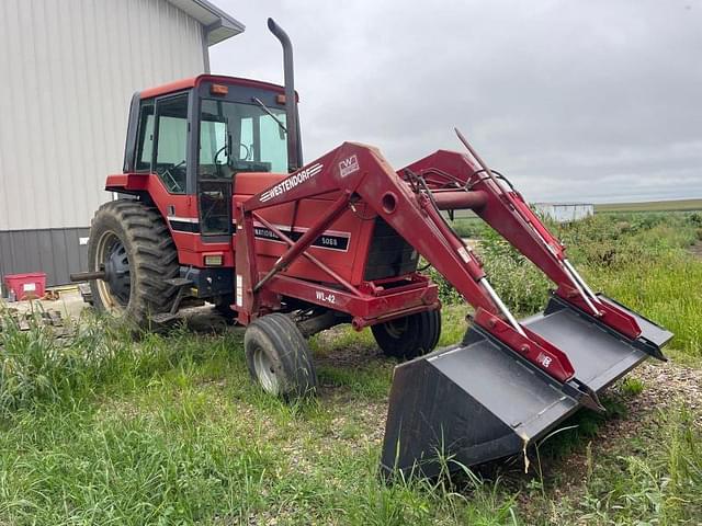 Image of International Harvester 5088 equipment image 1