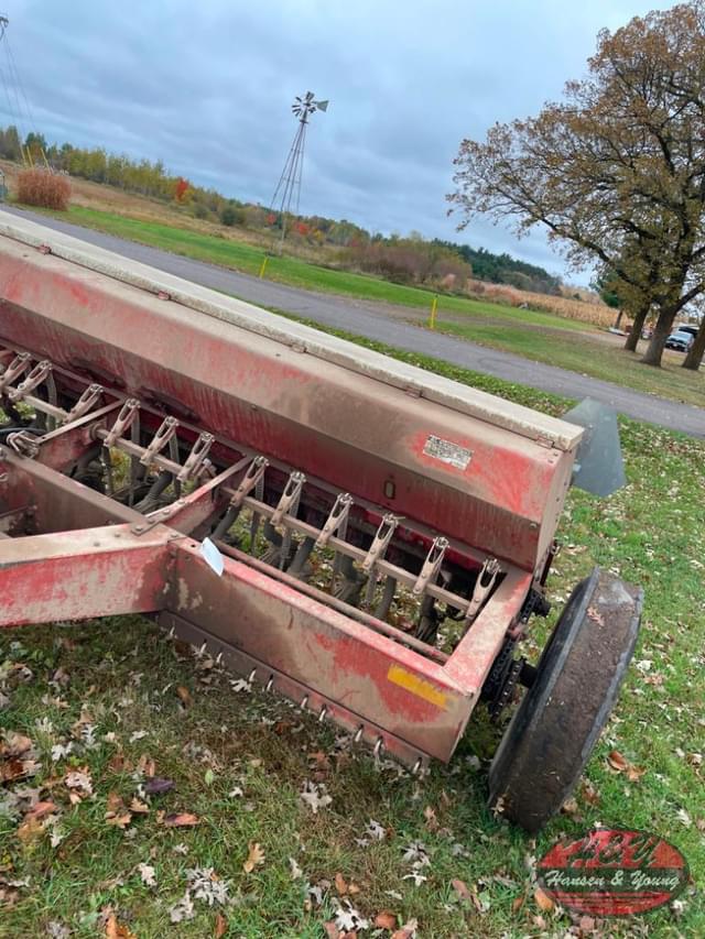 Image of International Harvester 510 equipment image 1