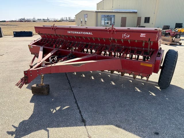 Image of International Harvester 510 equipment image 1