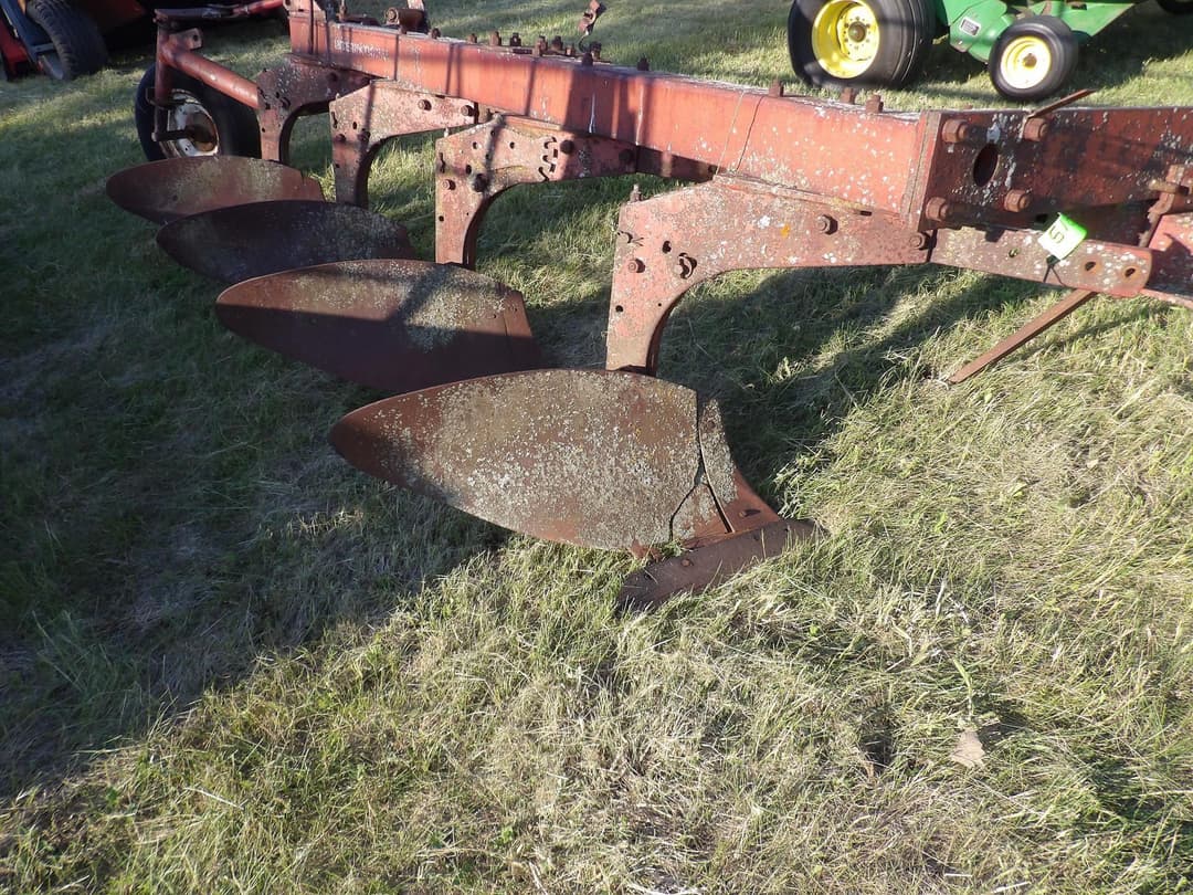 Image of International Harvester 510 Image 0