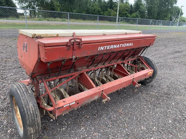 Image of International Harvester 510 equipment image 1