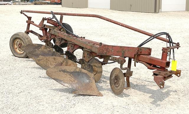 Image of International Harvester 510 equipment image 1