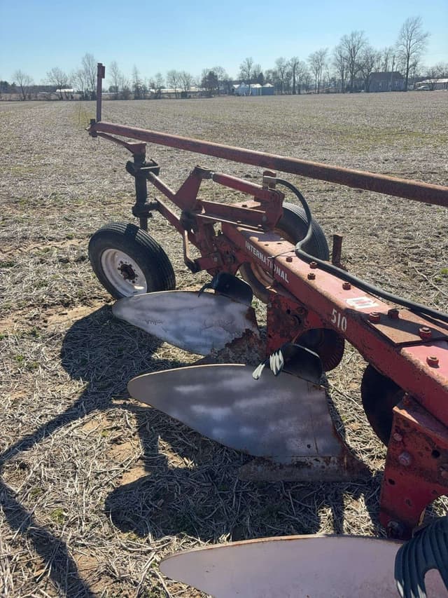 Image of International Harvester 510 equipment image 3